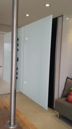 acabamento em vidro branco